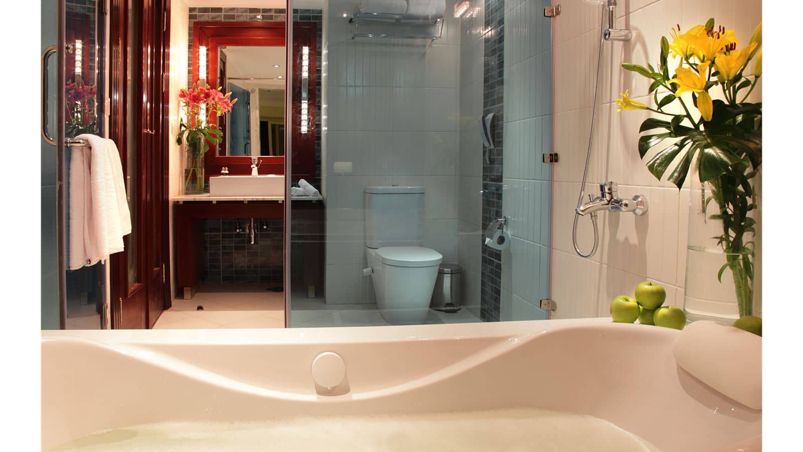 rooms-deluxe-room