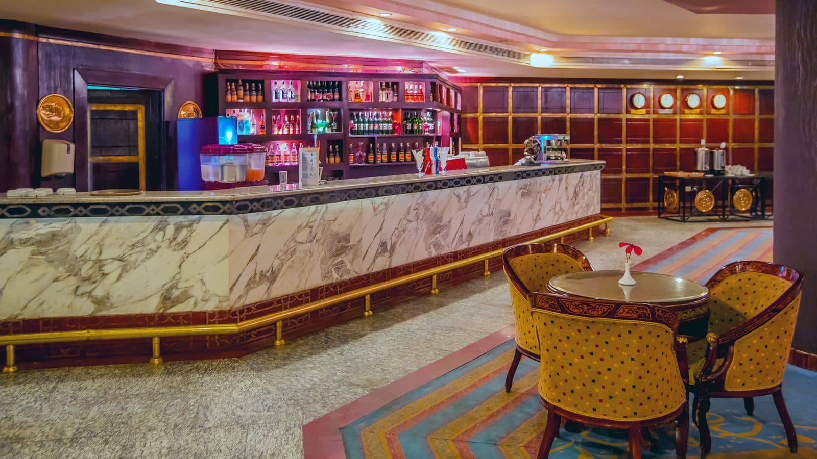 bars-bistro-lobby-bar