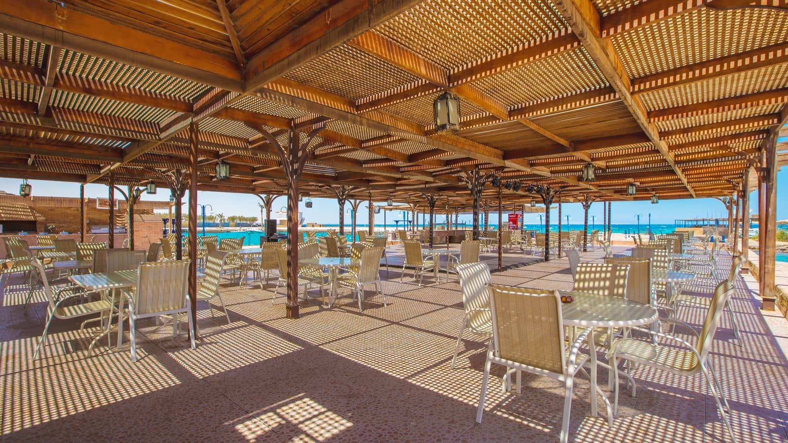 bars-marina-beach-bar