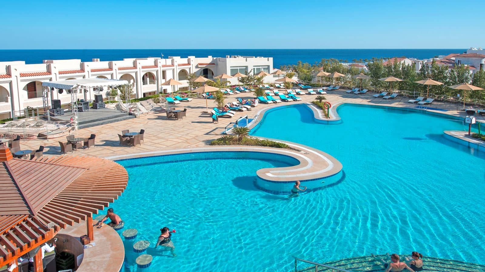 bars-splash-pool-bar