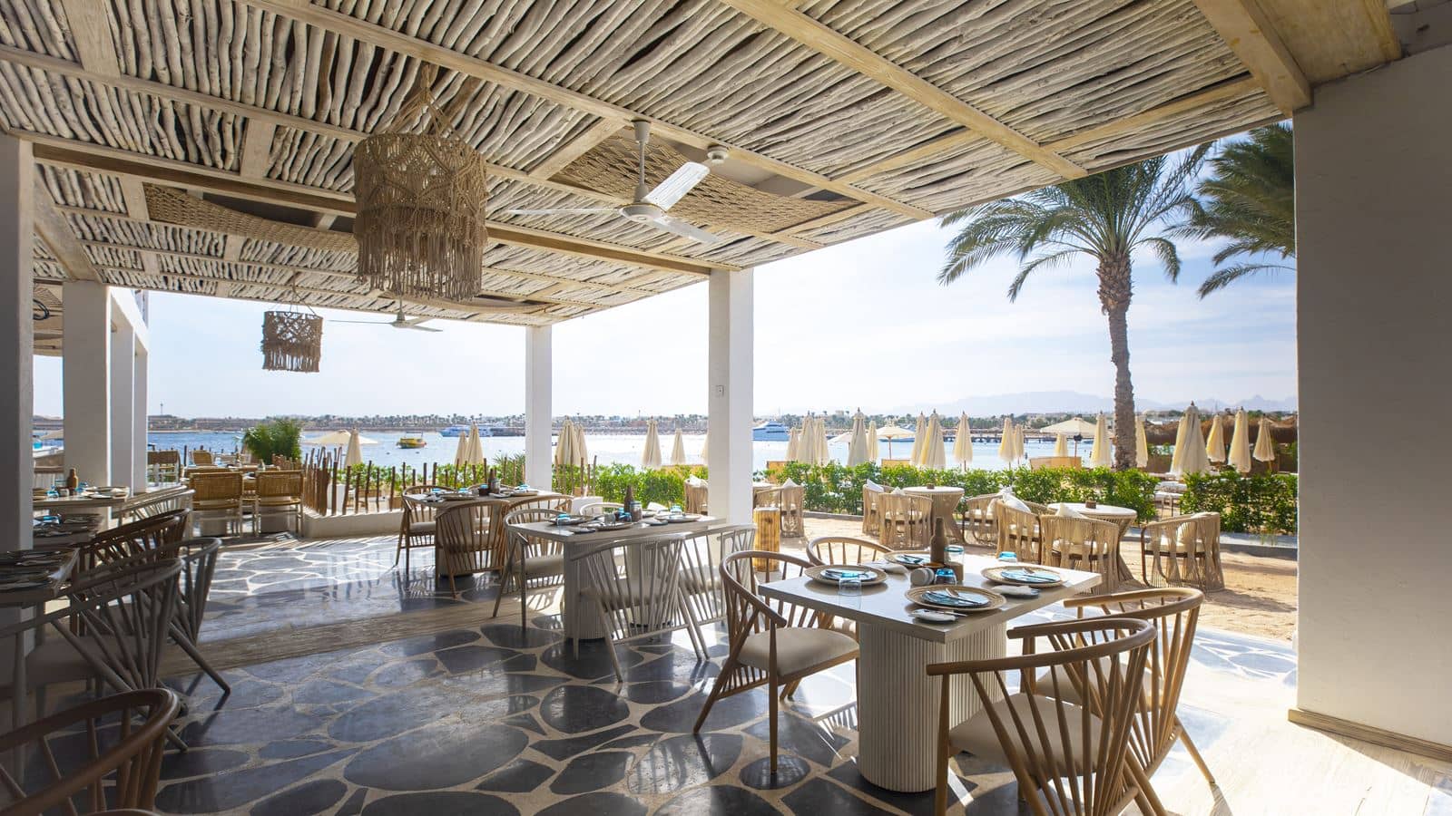 restaurants-yades