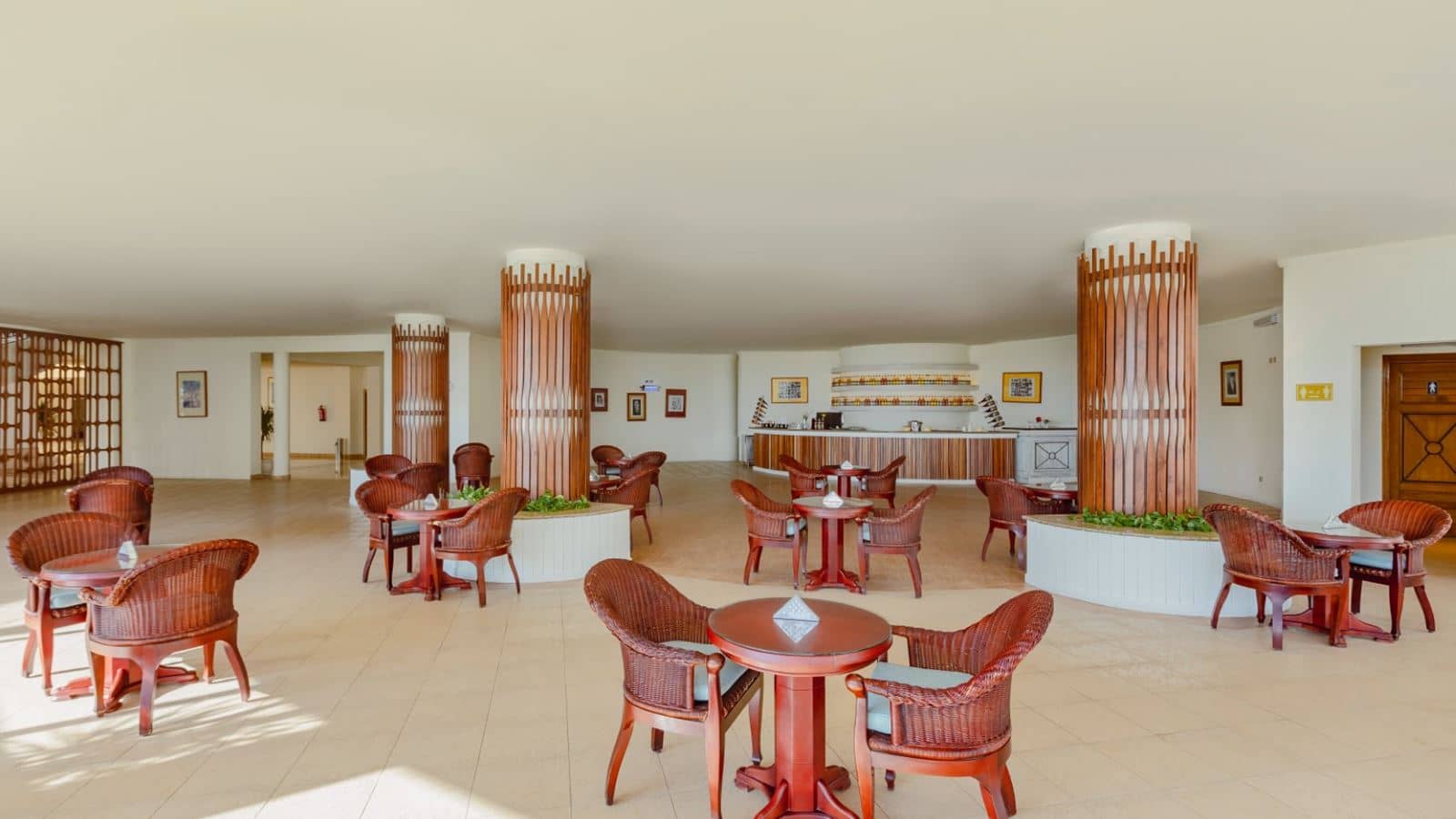 bars-sunray-lobby-bar