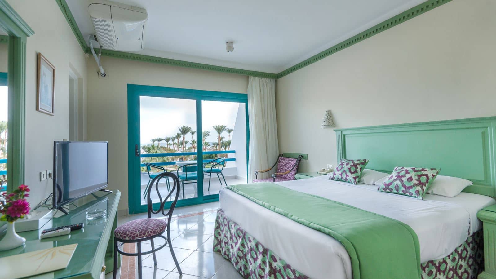 rooms-family-room