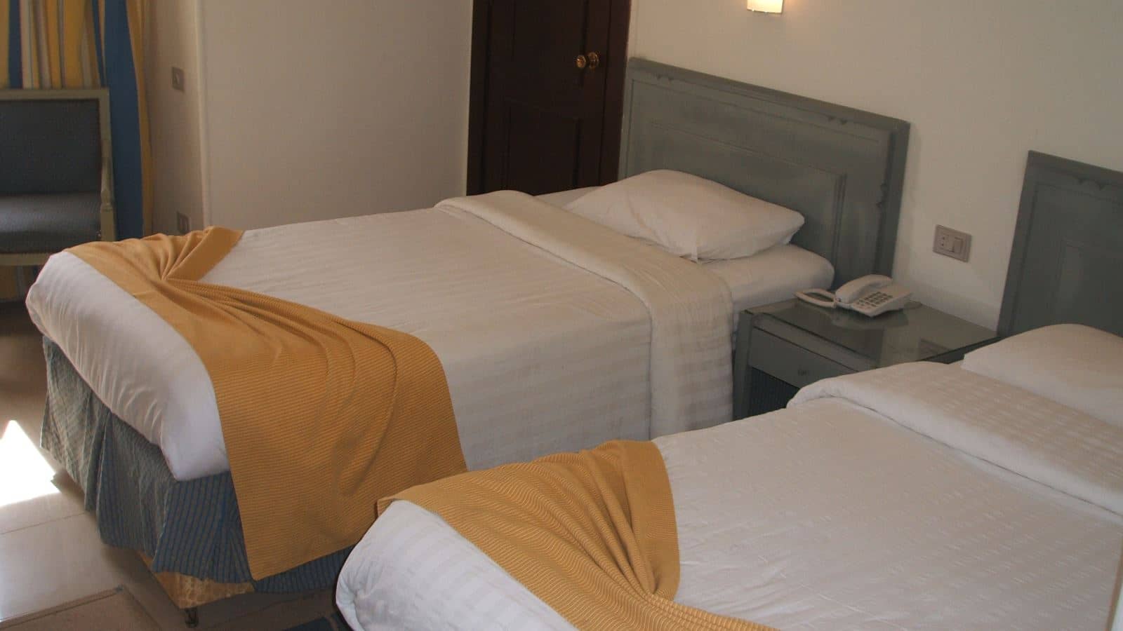 rooms-superior-sea-side-room