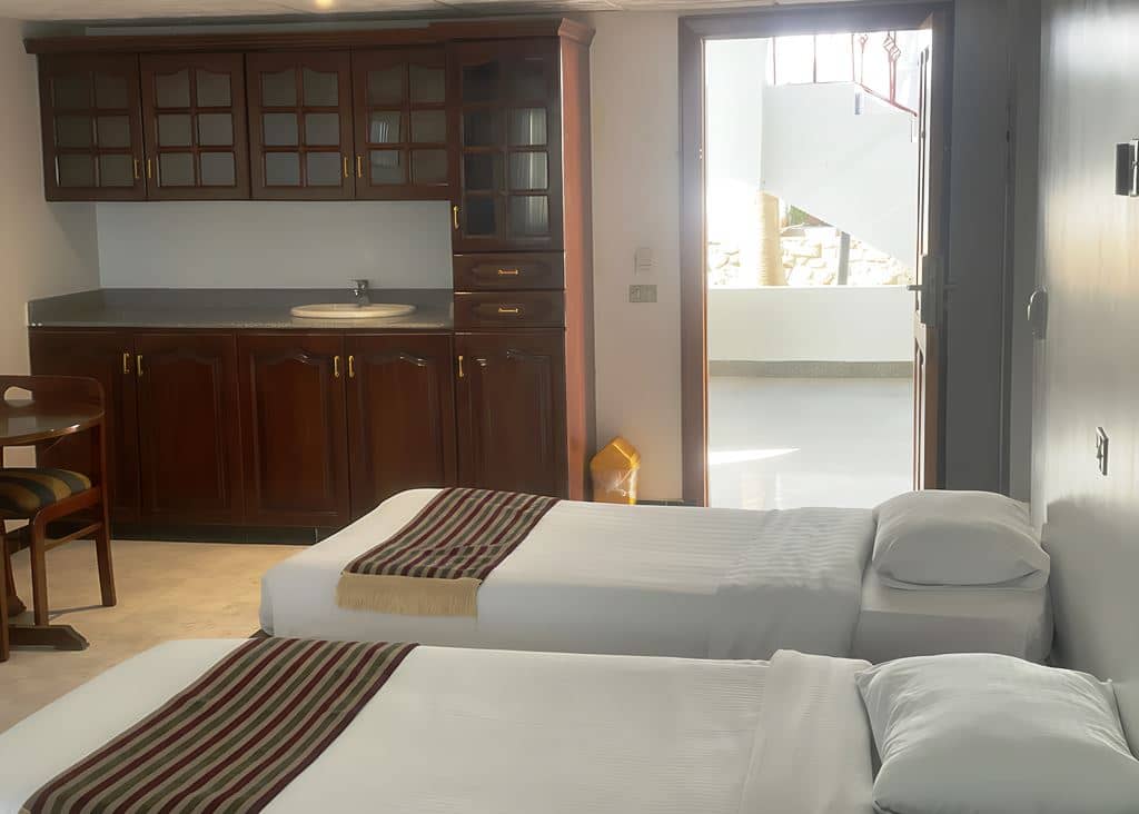 rooms-family-room