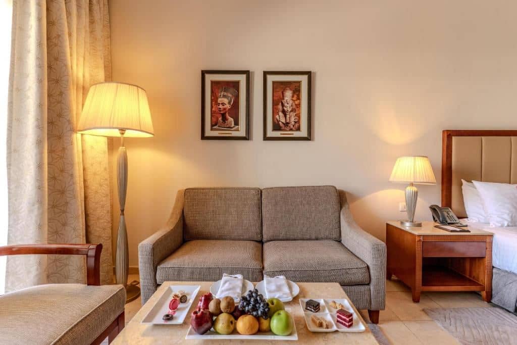 rooms-deluxe-room