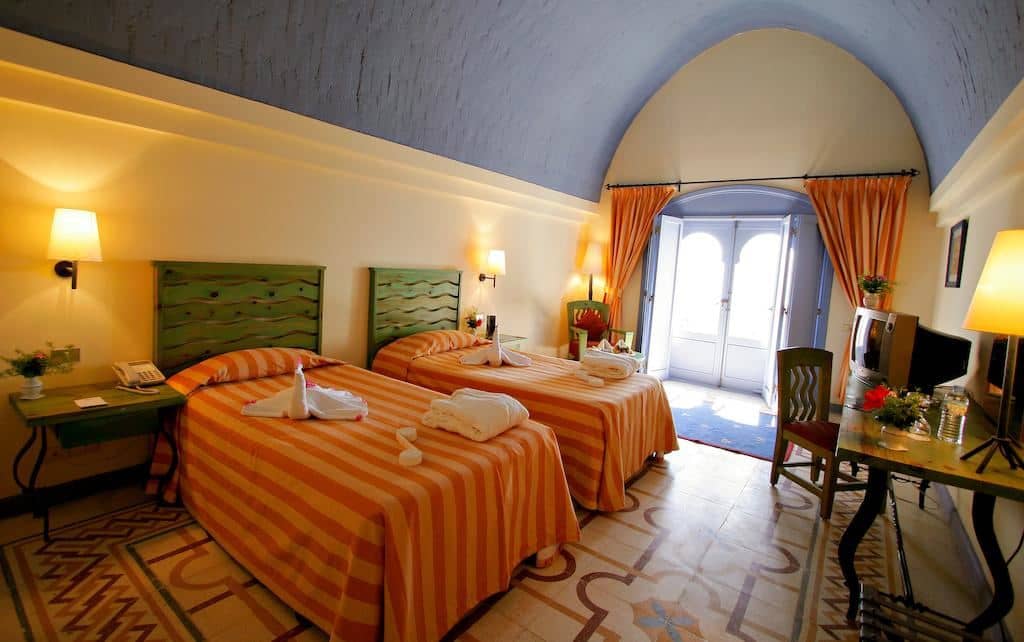 rooms-standard-room