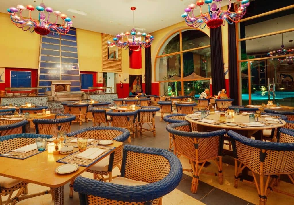 restaurants-mezzaluna