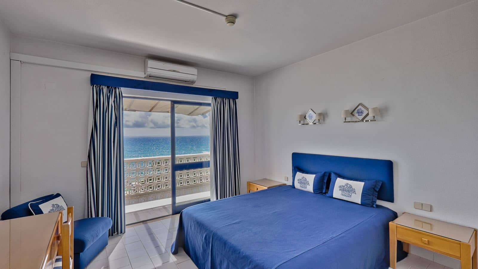 rooms-standard-two-bedroom-apartment-t2s