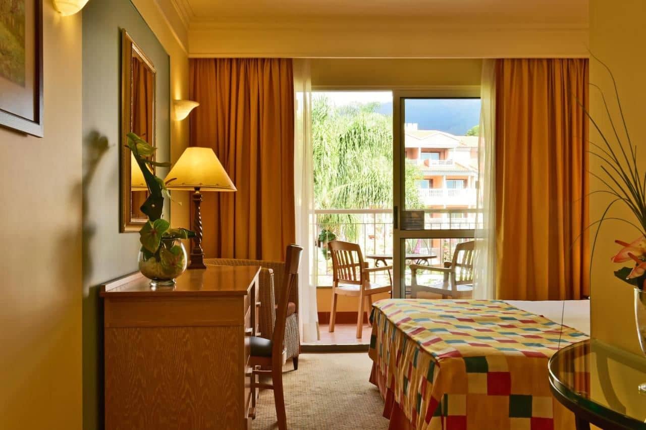 rooms-superior-family-miramar-double