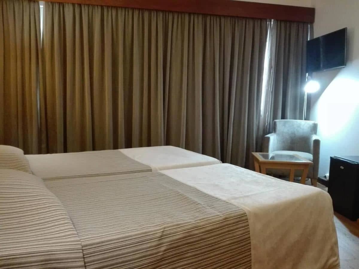 rooms-single-room