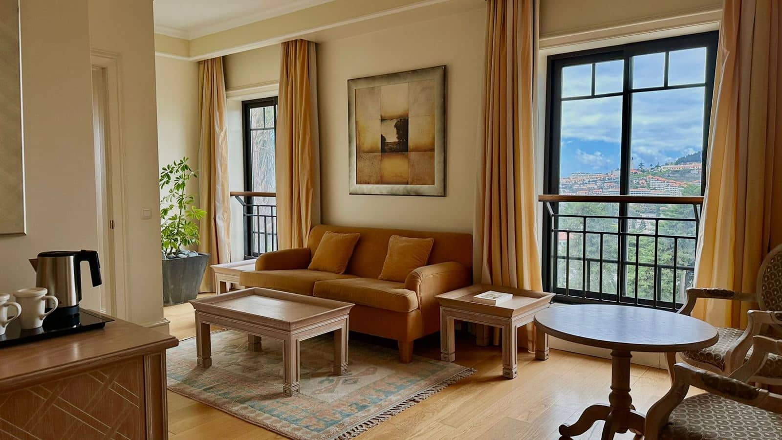rooms-suite
