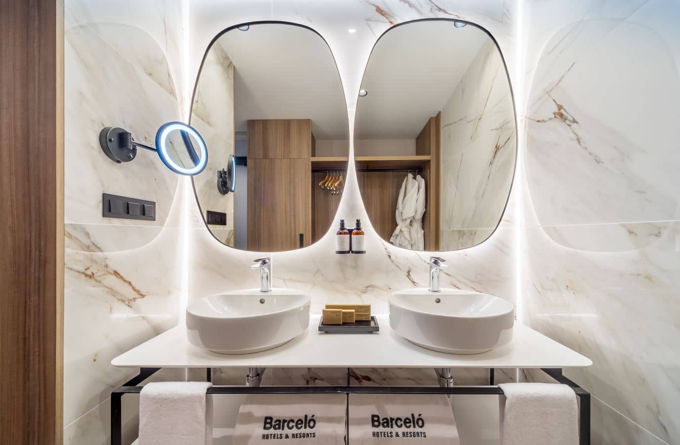 rooms-family-room