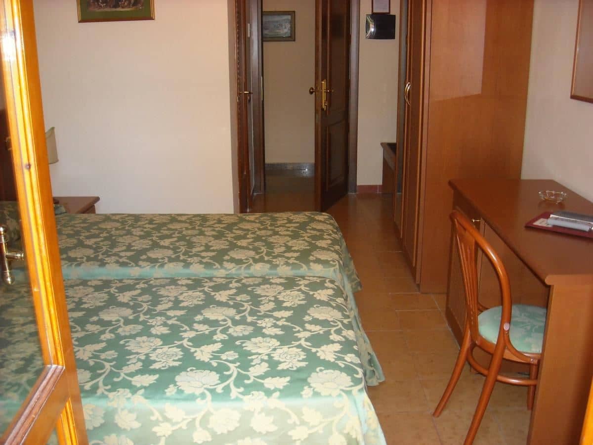 rooms-promo-room