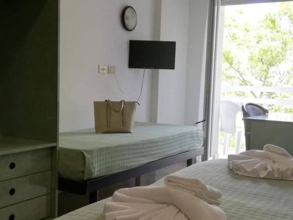 rooms-standard-room-with-balcony