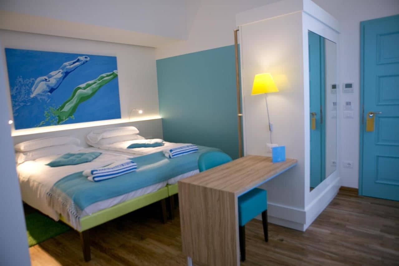 rooms-superior-room