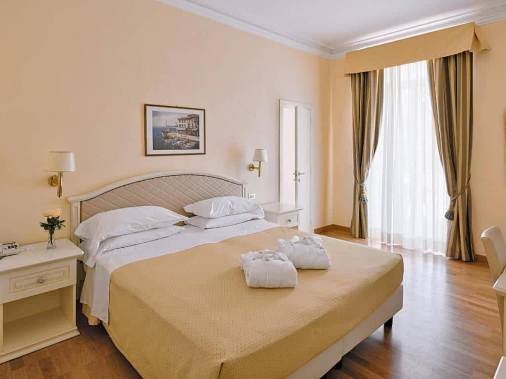 rooms-triple-room
