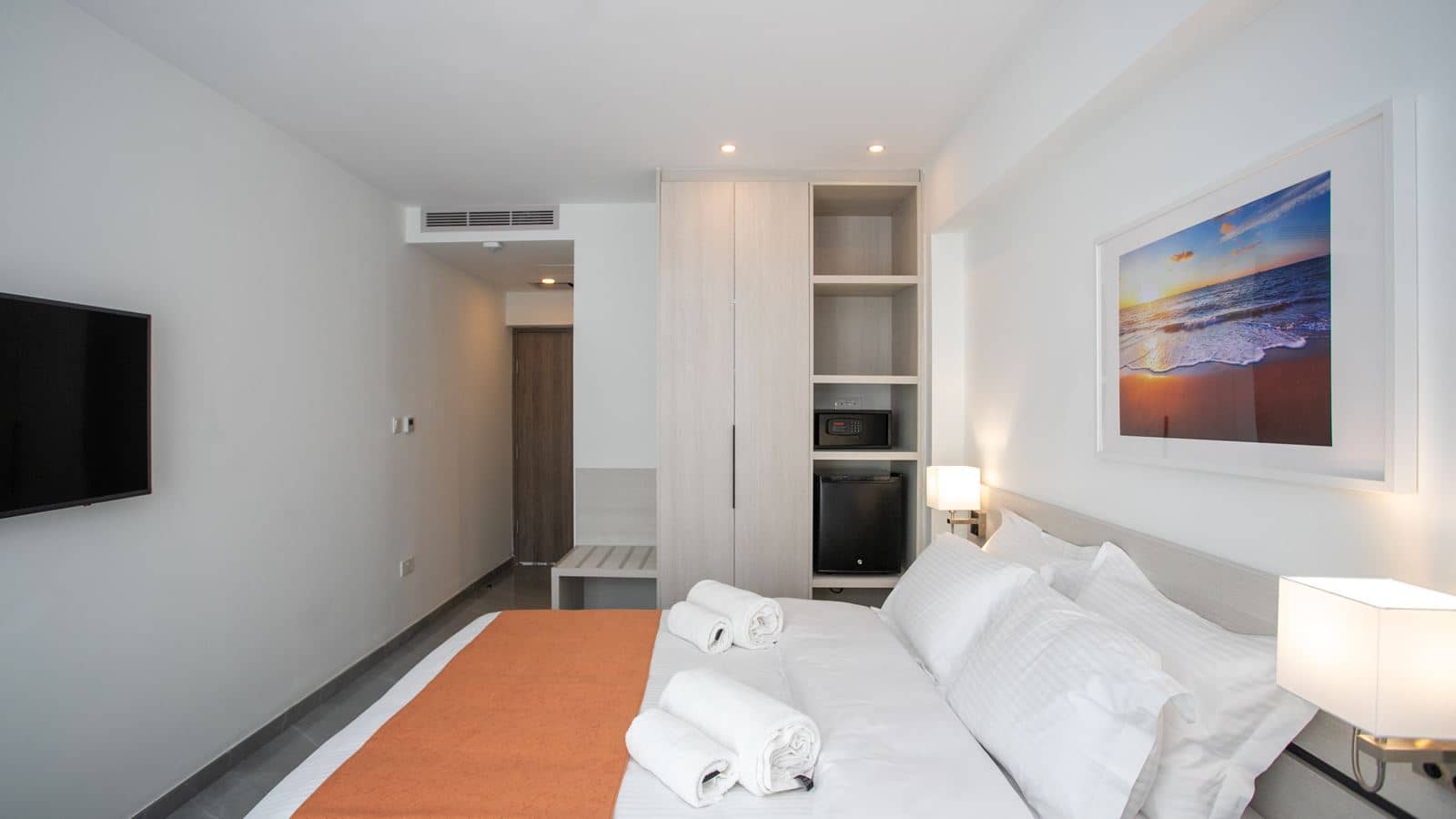 rooms-superior-room