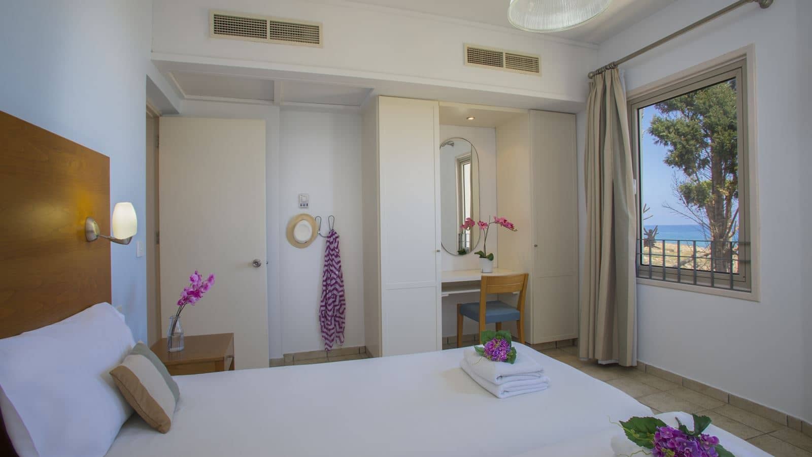 rooms-2-bedroom-standard-apartment-lateralseaview-balcony-or-terrace