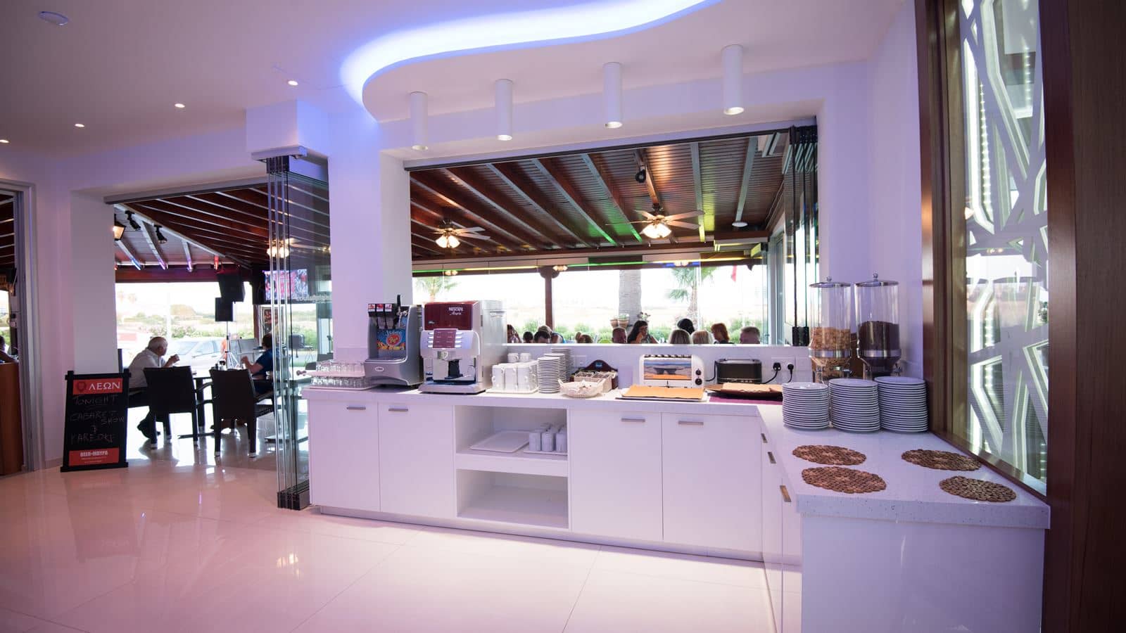 restaurants-restaurants