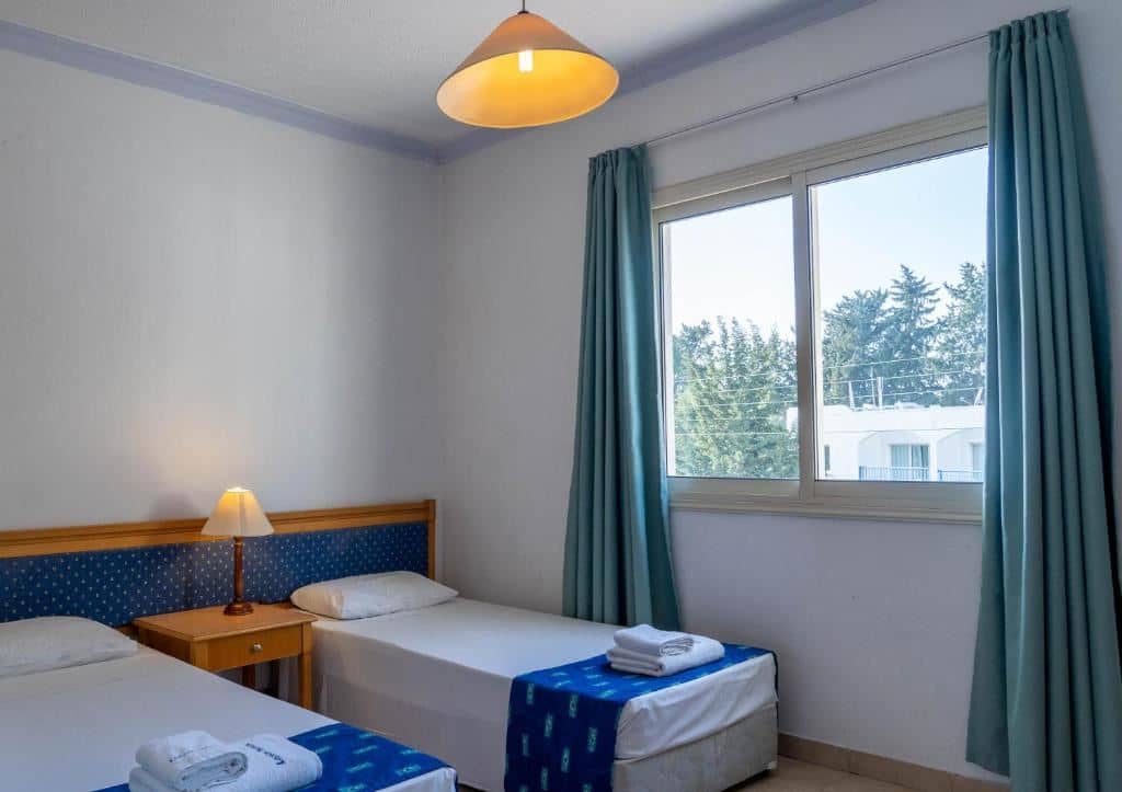 rooms-2-bedroom-standard-apartment