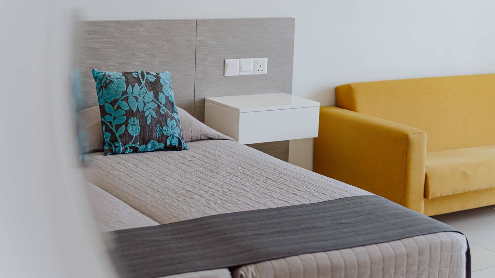 rooms-family-room