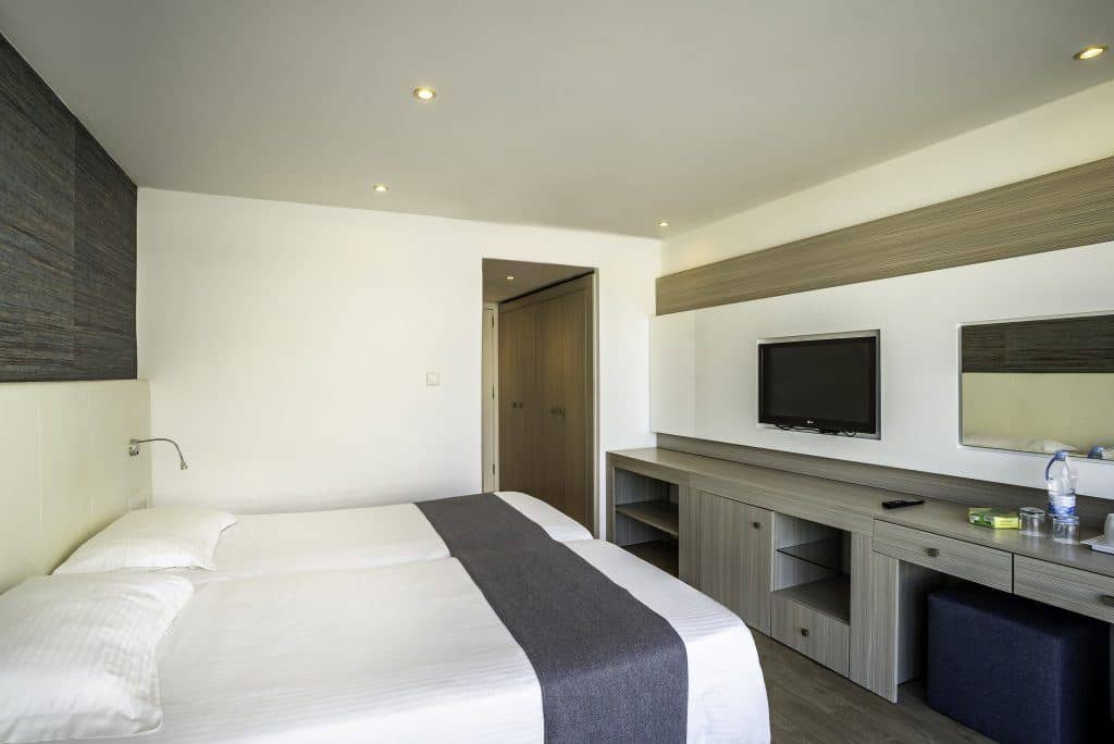 rooms-annex-room-balcony-or-terrace