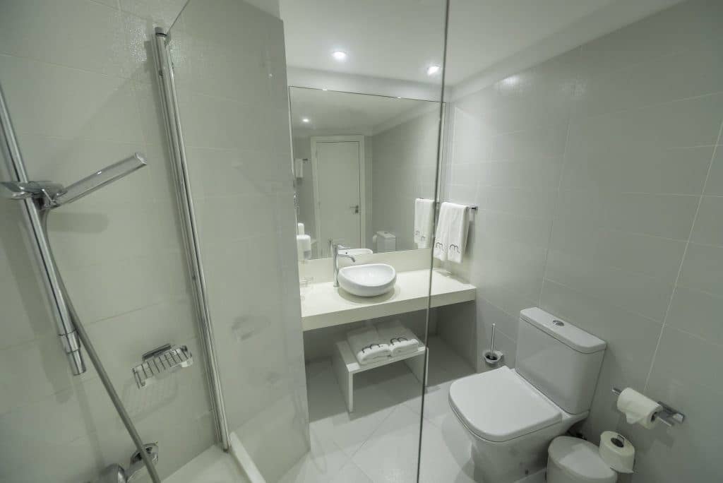 rooms-single-room-inland-view-balcony