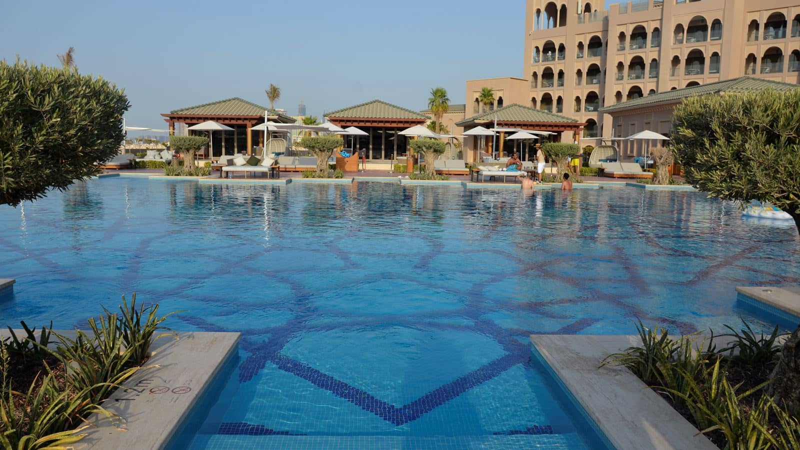 pools-outdoor-pool