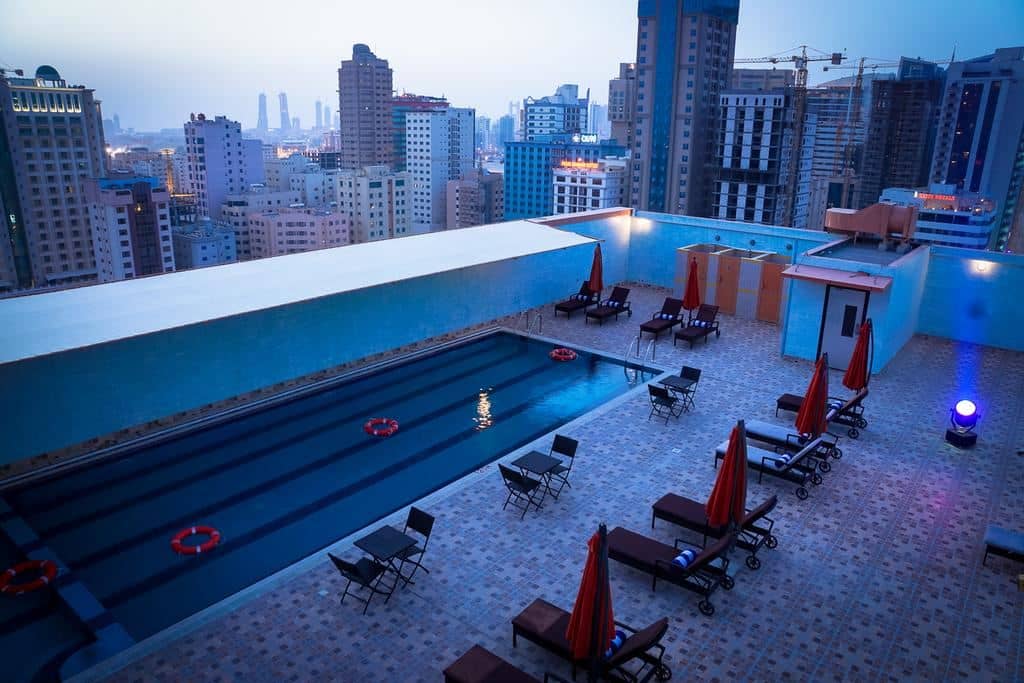 pools-outdoor-pool