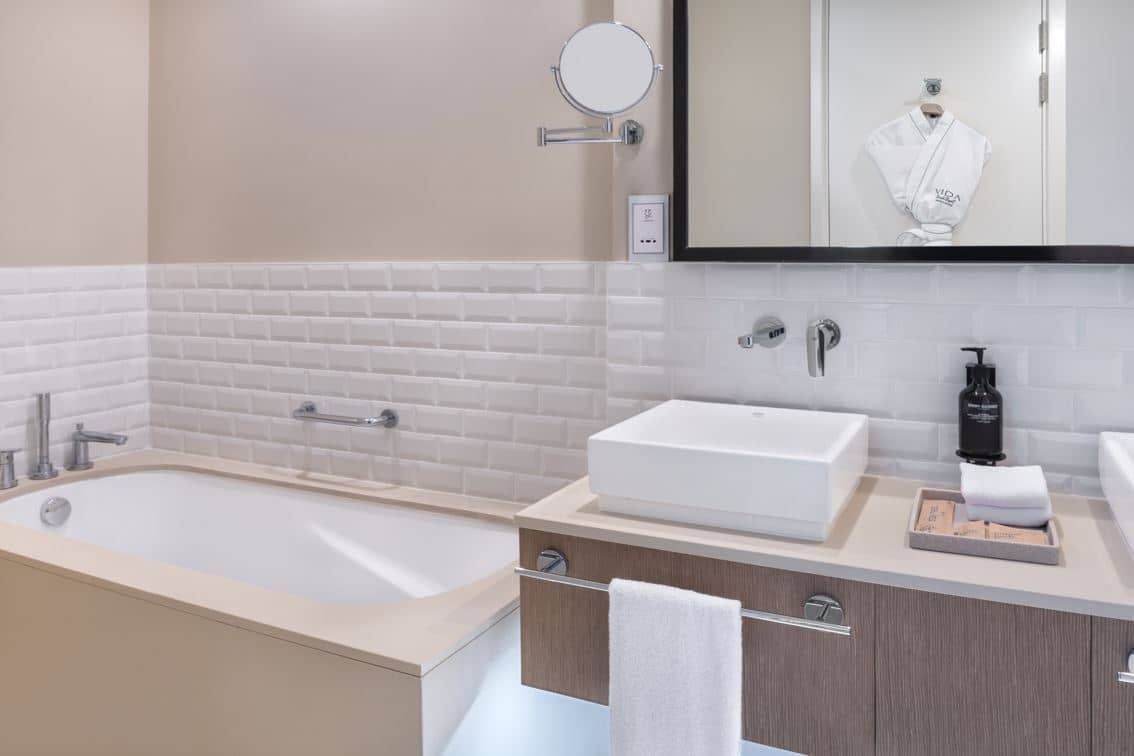 rooms-deluxe-three-bedroom-apartment