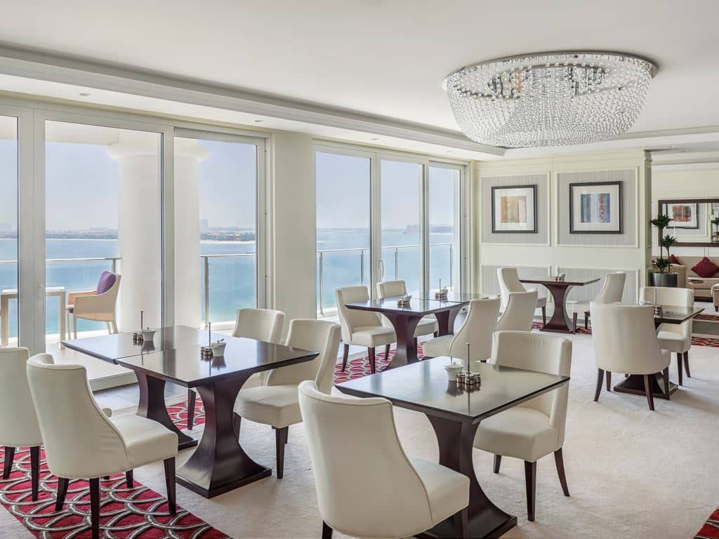 restaurants-club-lounge--premier-rooms