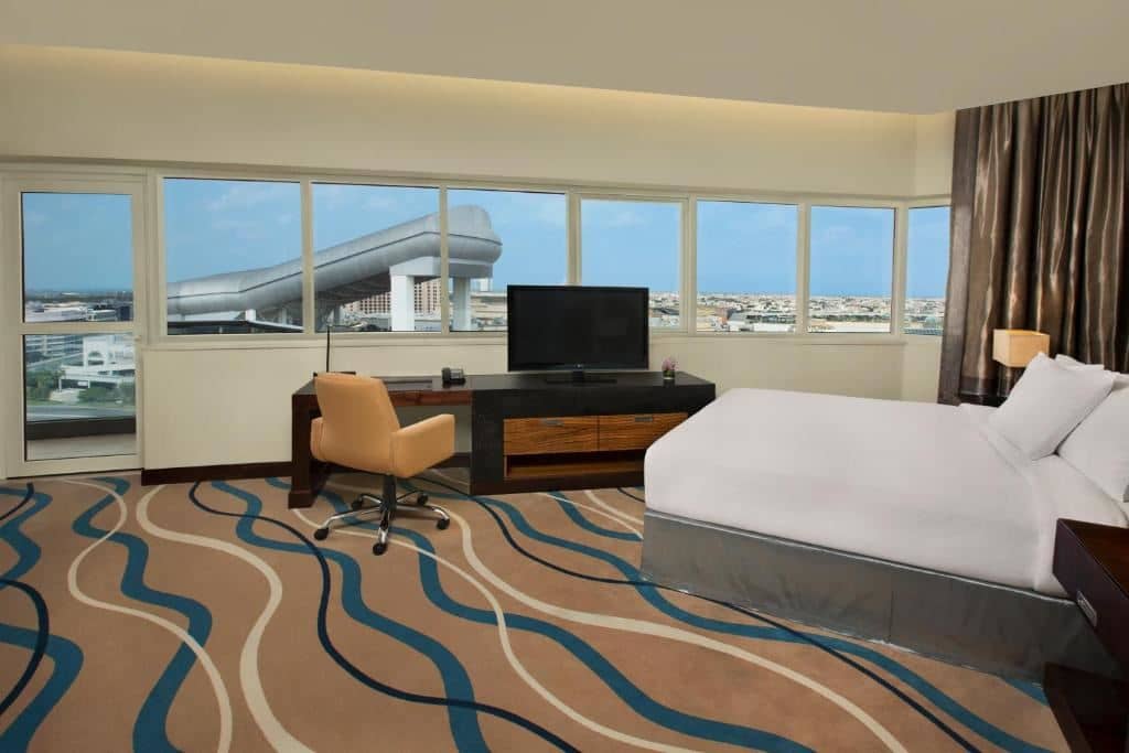 rooms-deluxe-room