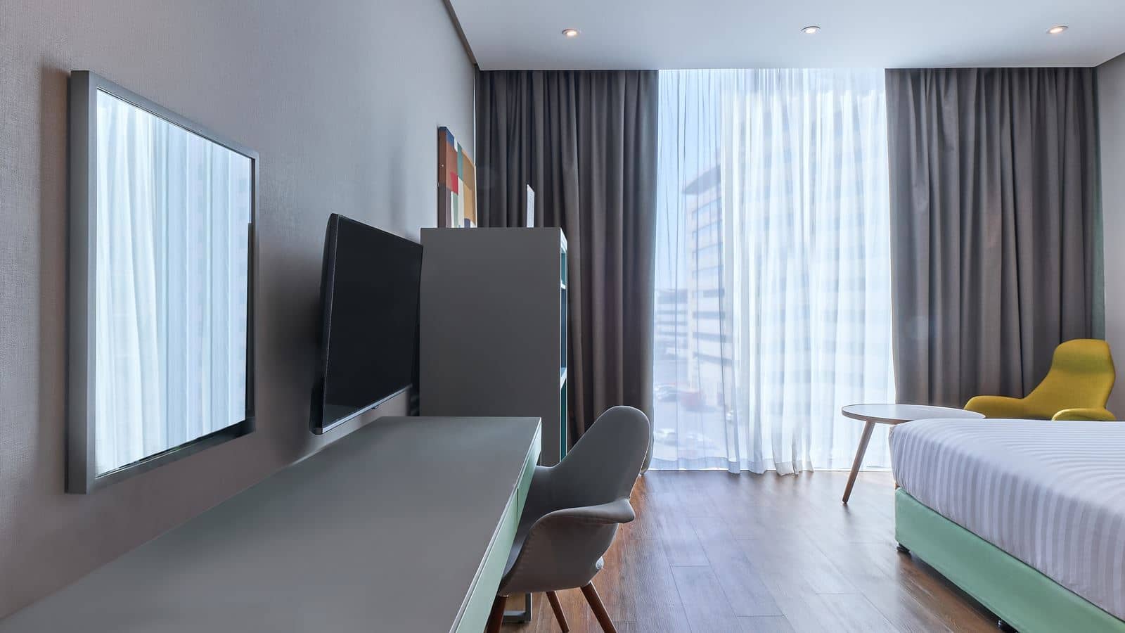 rooms-standard-room-city-view