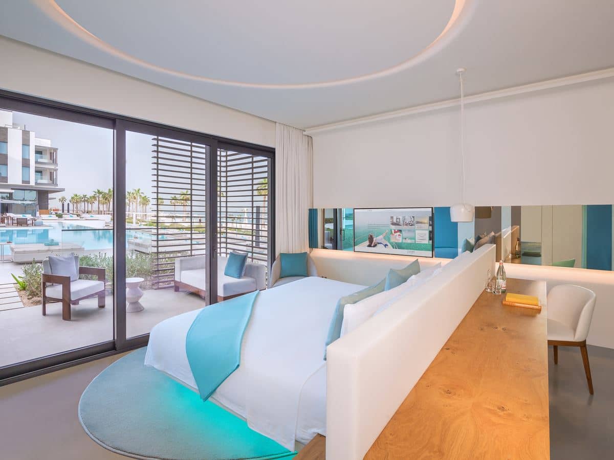 rooms-signature-suite-seaview