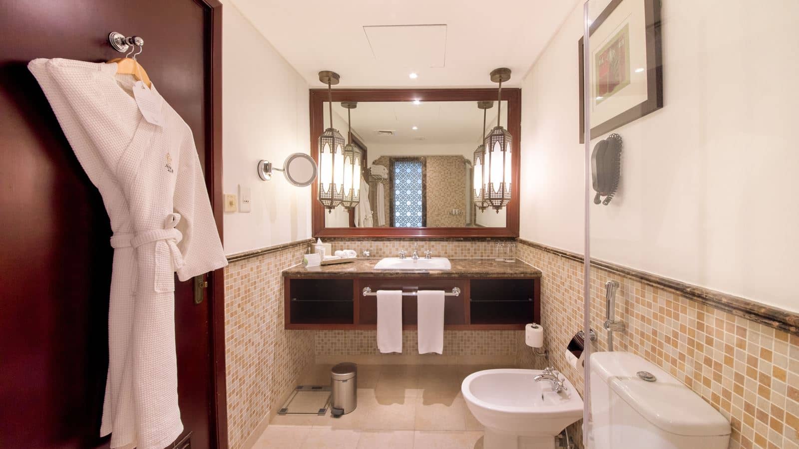 rooms-superior-room