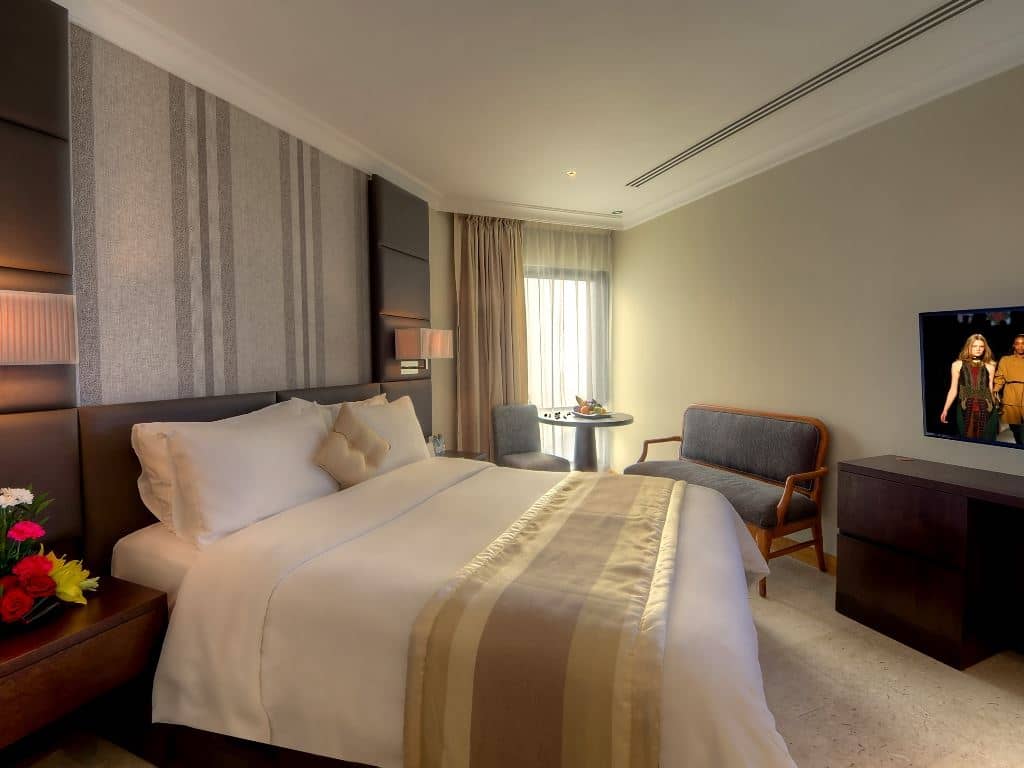 rooms-standard-room