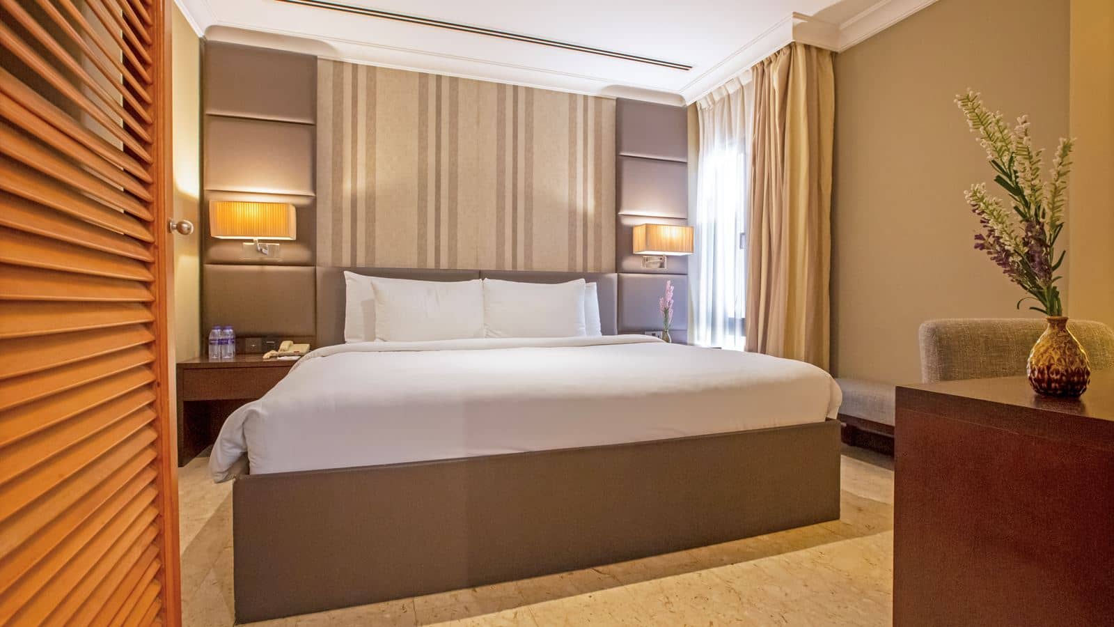 rooms-family-room