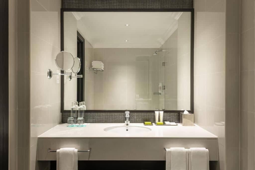 rooms-family-room-three-bedroom