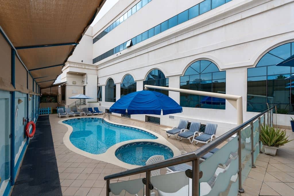 pools-outdoor-pool