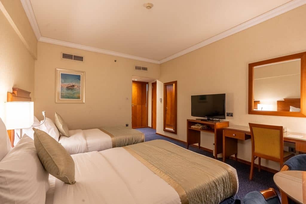 rooms-standard-room