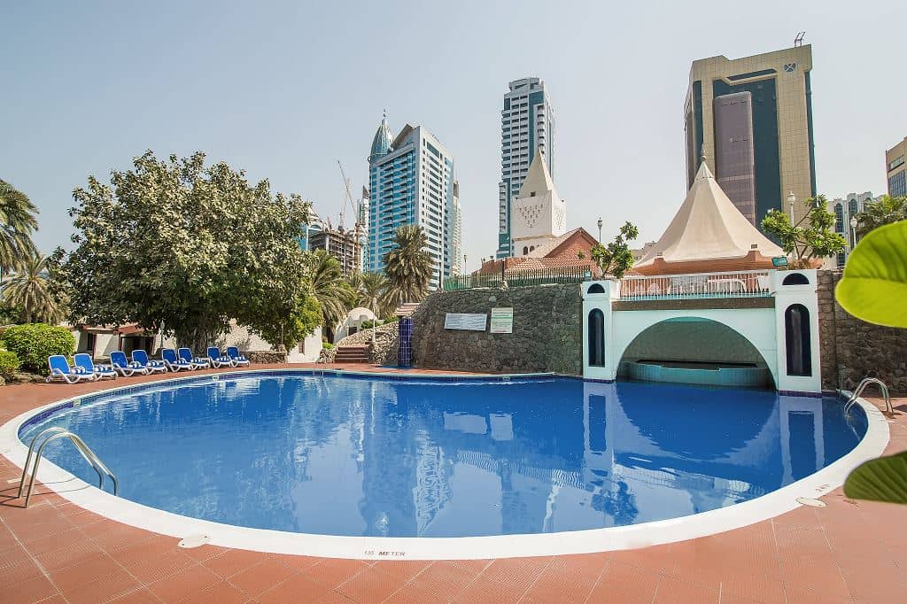 pools-outdoor-pool