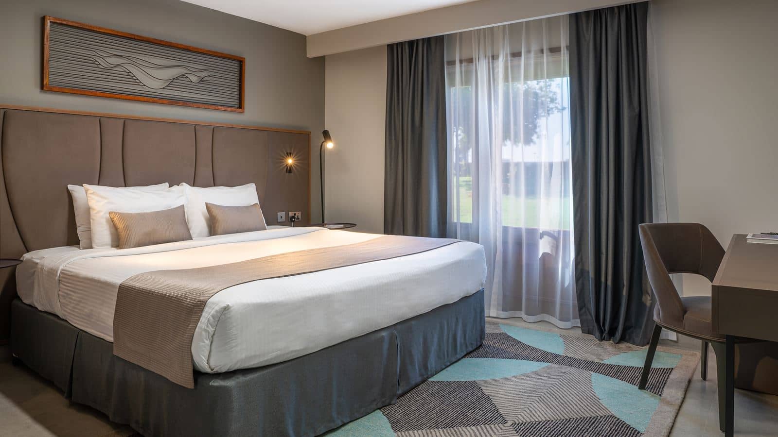 rooms-master-suite