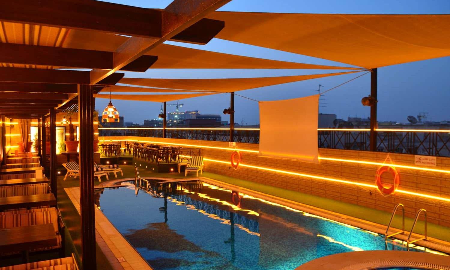 pools-outdoor-pool
