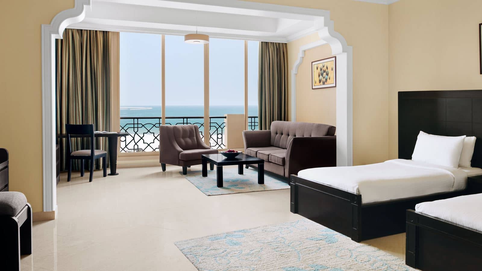 rooms-deluxe-room