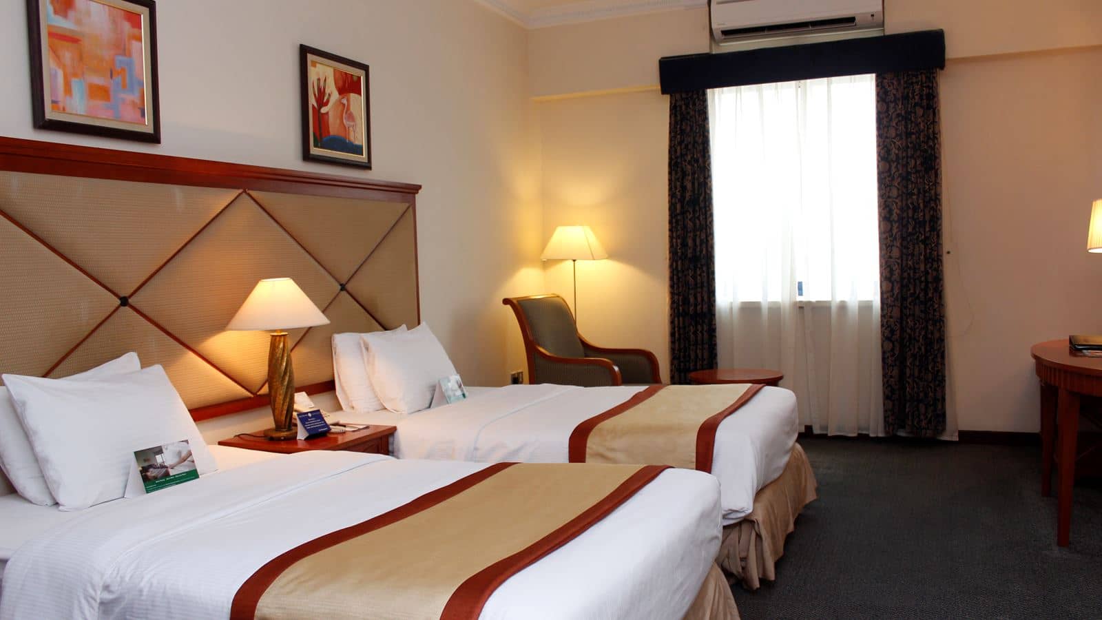 rooms-standard-room