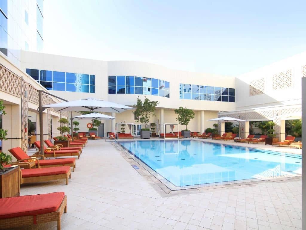 pools-outdoor-pool