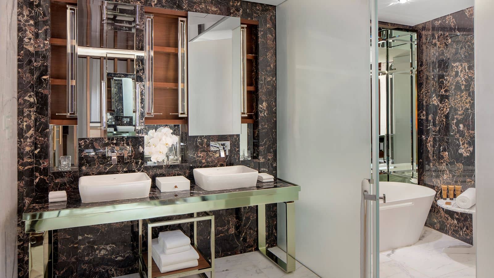 rooms-don-corleone-suite