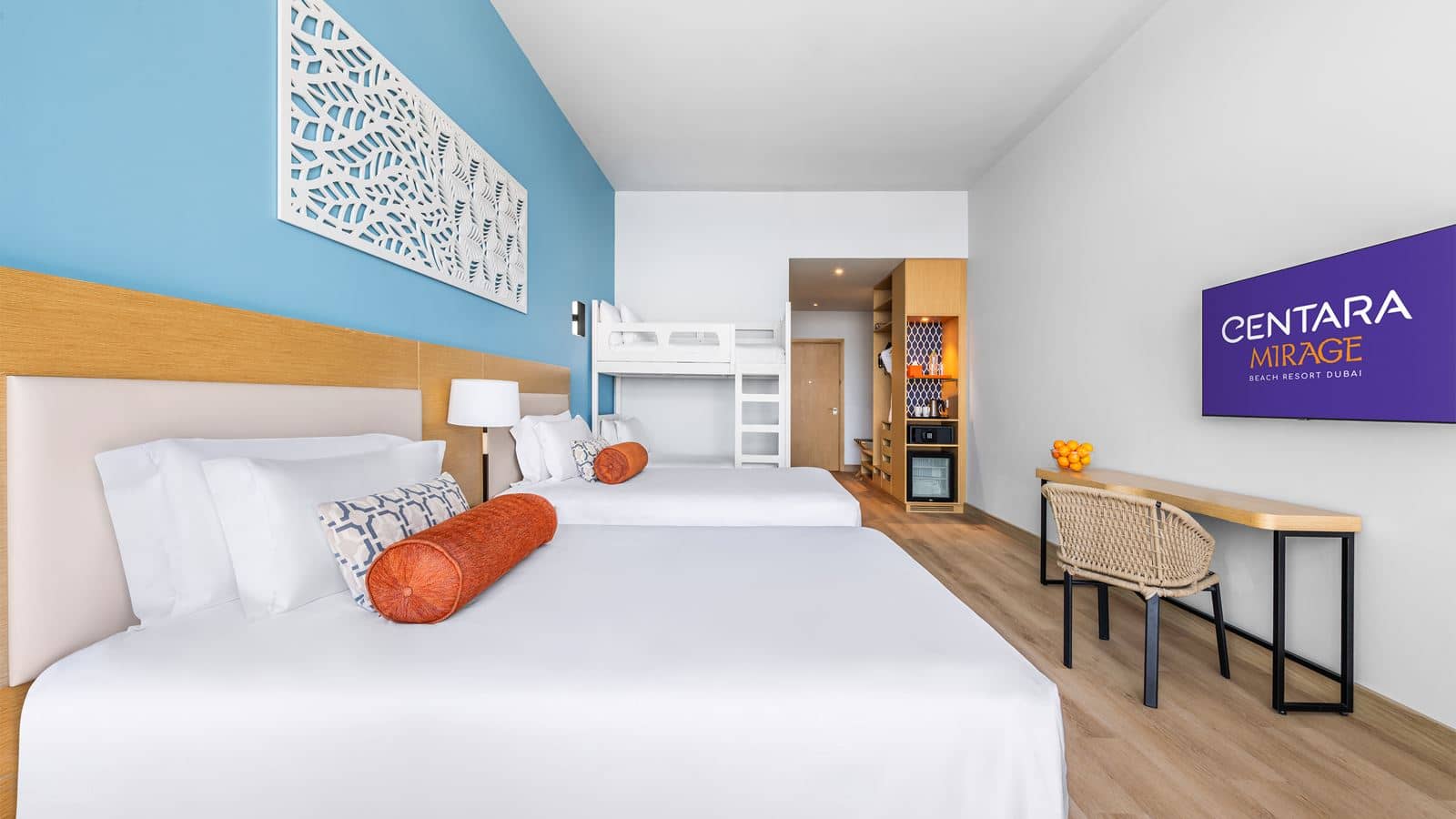 rooms-mirage-family-room-with-bunk-beds