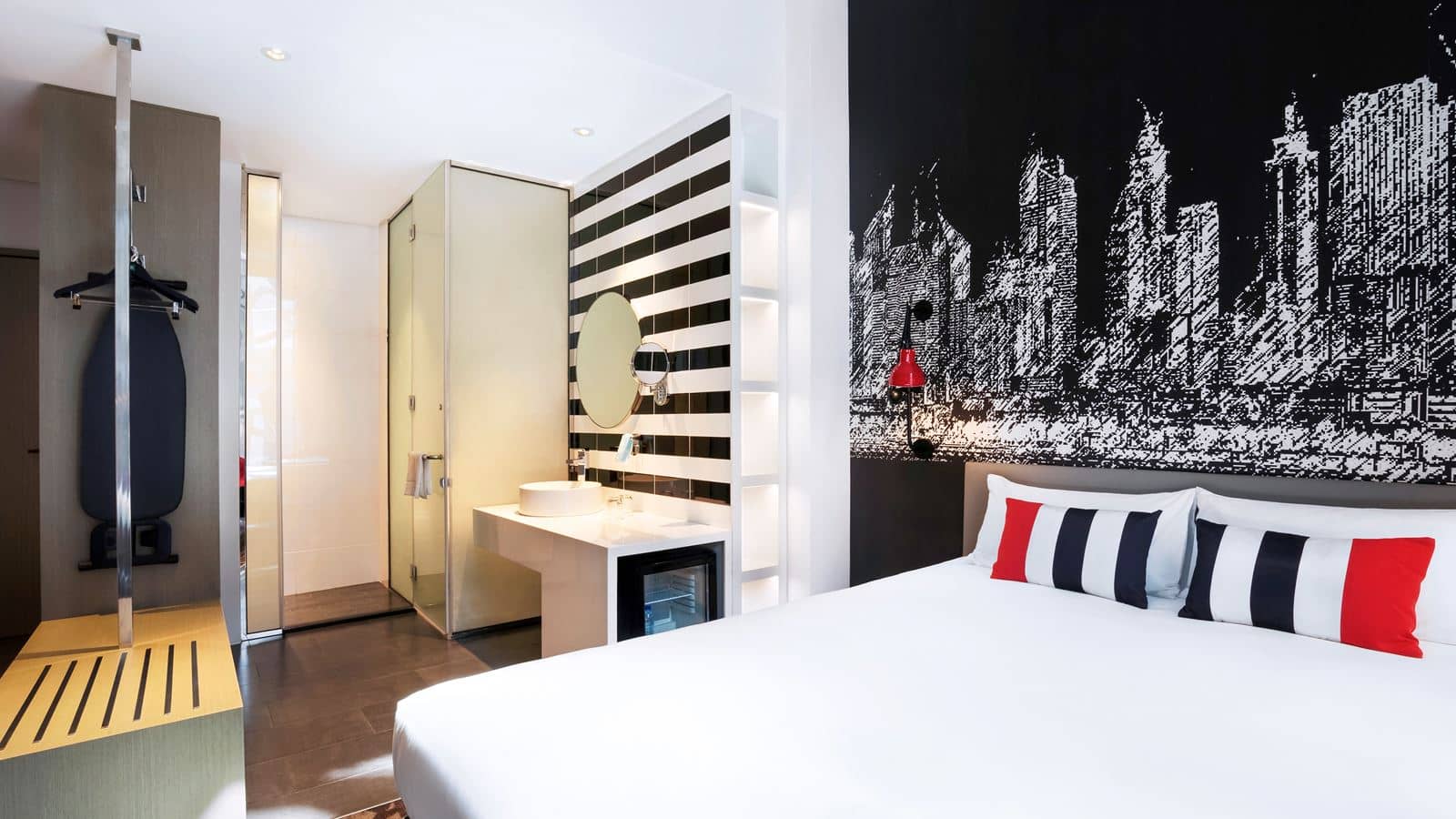 rooms-standard-family-room